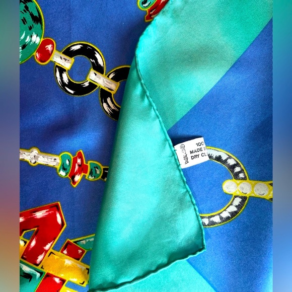 CARTIER PARIS, MUST De Silk Scarf RARE “My Diamonds & Rubies” Made In France - Picture 6 of 16